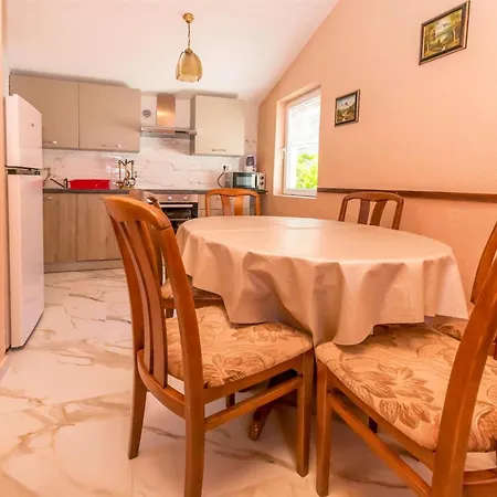 Apartment Olivera *