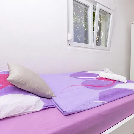 Olivera * Rogoznica (Sibenik-Knin)