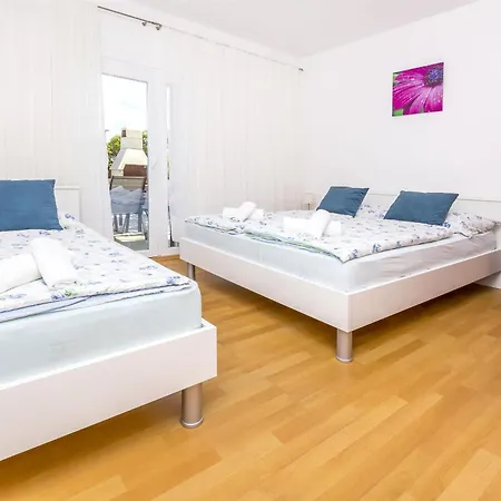 Olivera * Rogoznica (Sibenik-Knin)