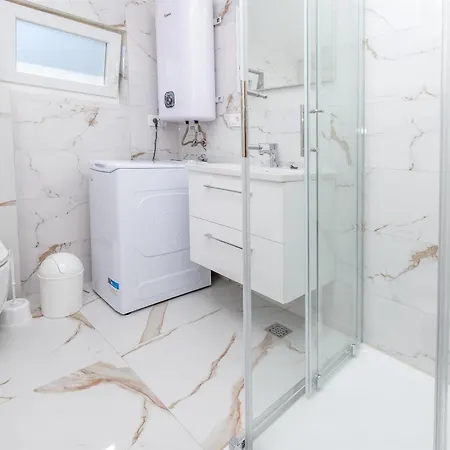 Olivera Rogoznica (Sibenik-Knin)