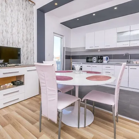 Olivera Apartament *