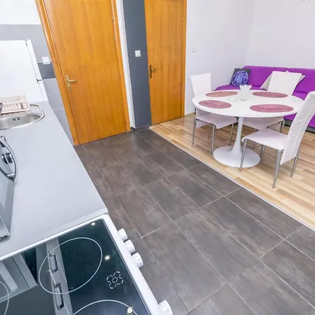 Apartment Olivera *