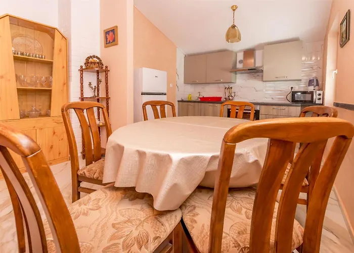 Olivera アパート